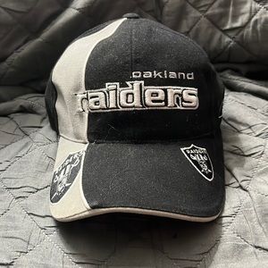 Oakland Raiders adjusted hat